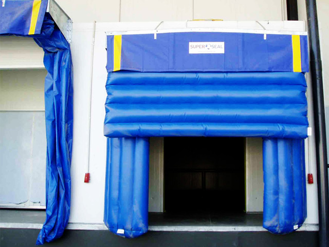 Inflatable Dock Shelter